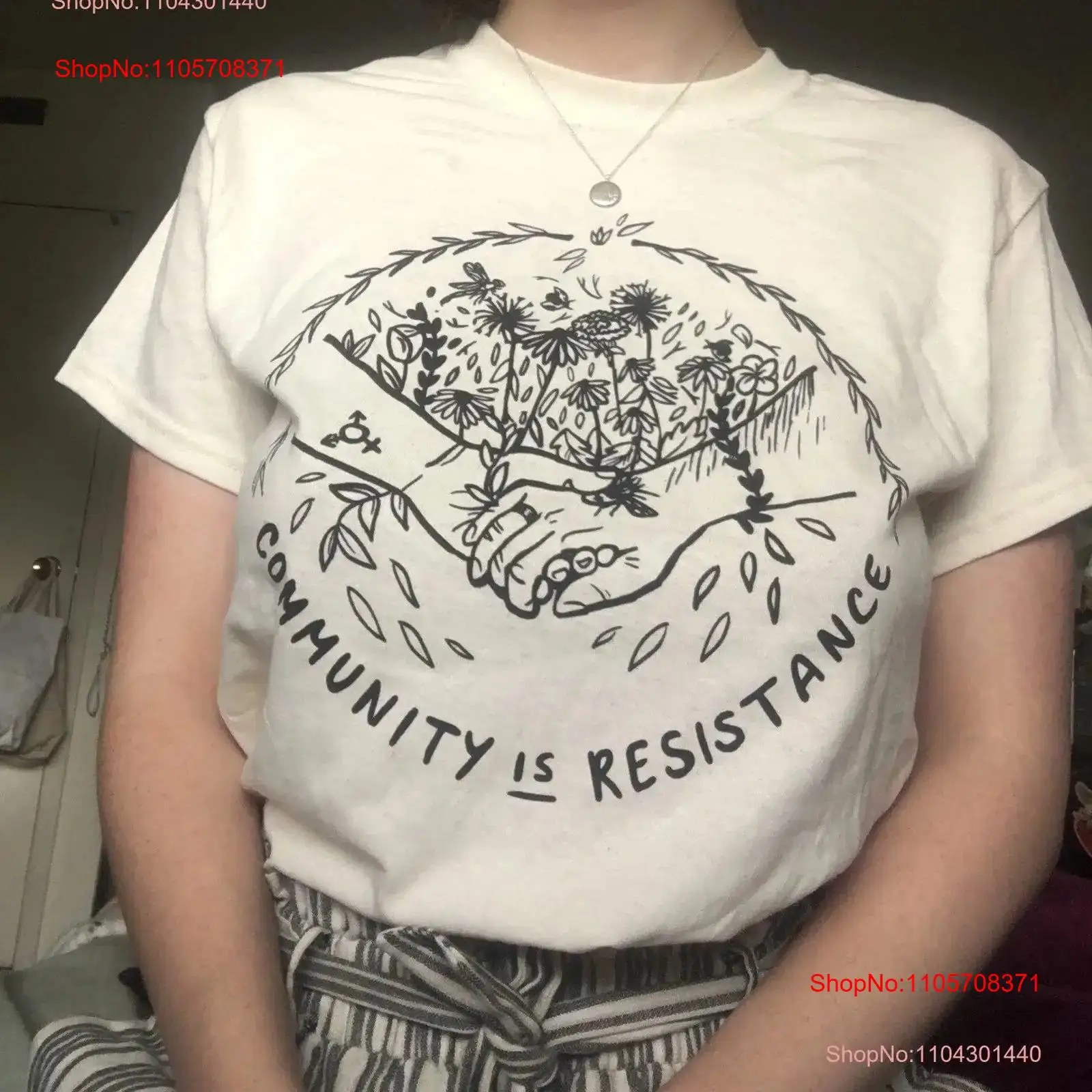 Community is Resistance T-shir - Vintage Fashion Community recensie en prijs