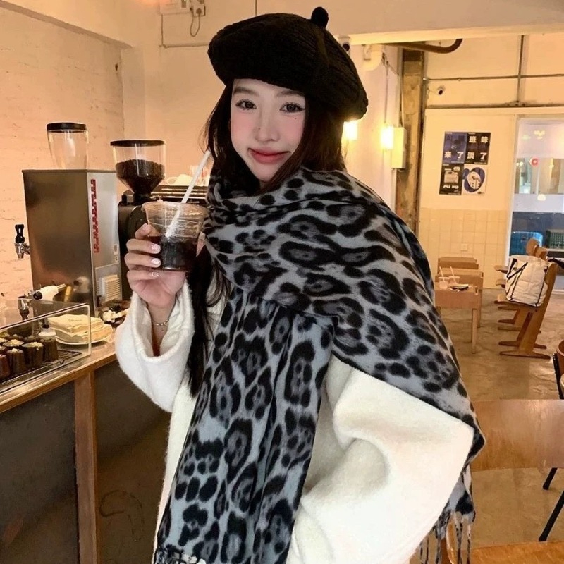 2025 Nieuwe Retro Zijden Luipa - Vintage Fashion Knitwear recensie en prijs