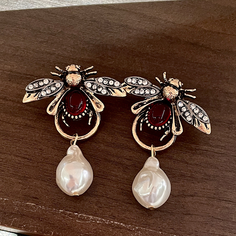 Vintage Bug Insect Dangle Oorb - Vintage Fashion Bug recensie en prijs